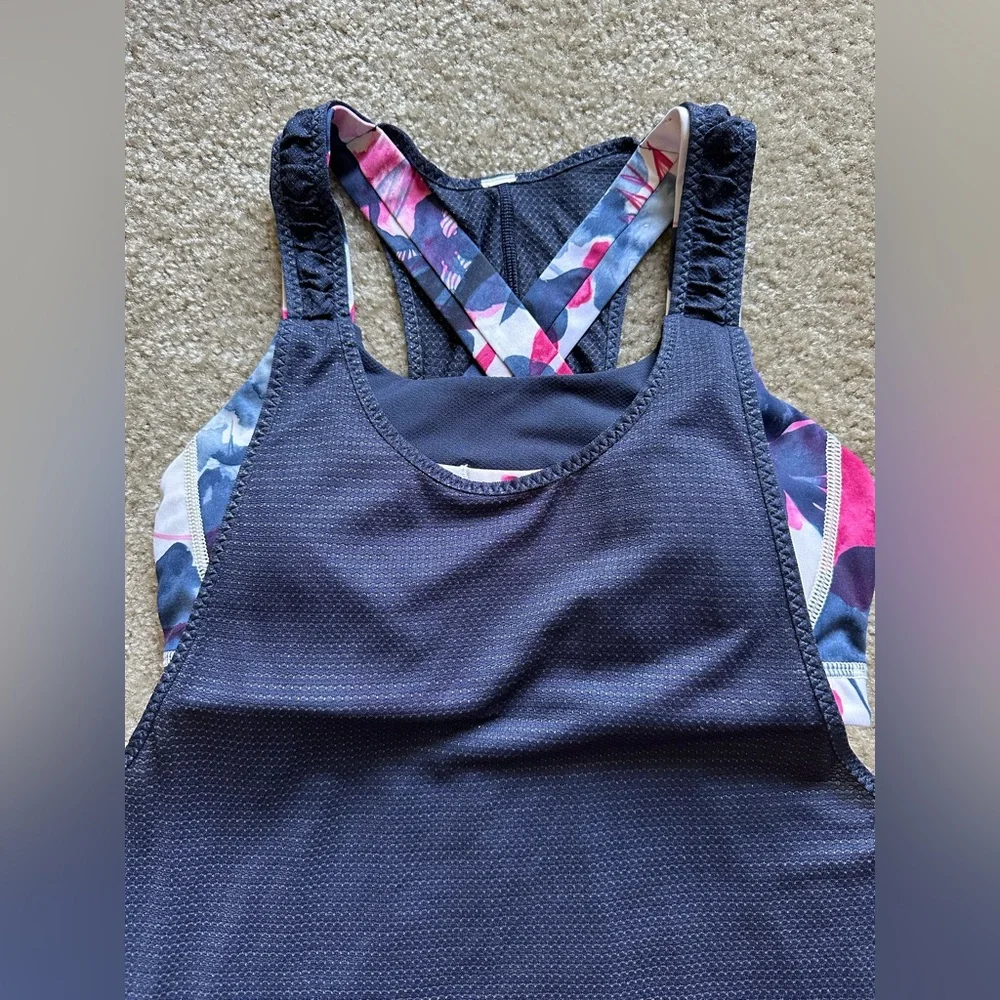 Lululemon Stash It Tank Top - Picture 4 of 8
